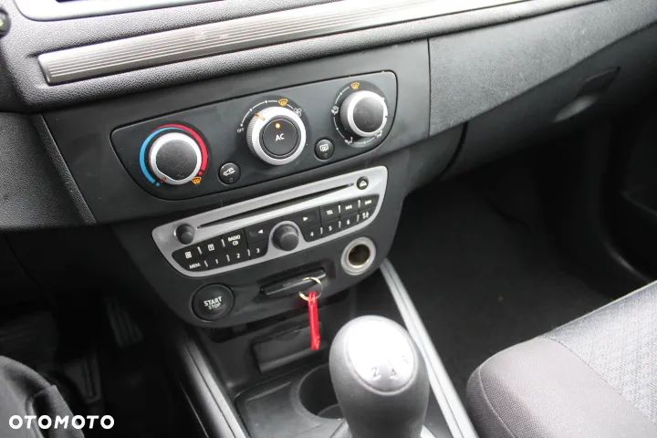 Renault Megane 1.6 16V Color Edition - 16