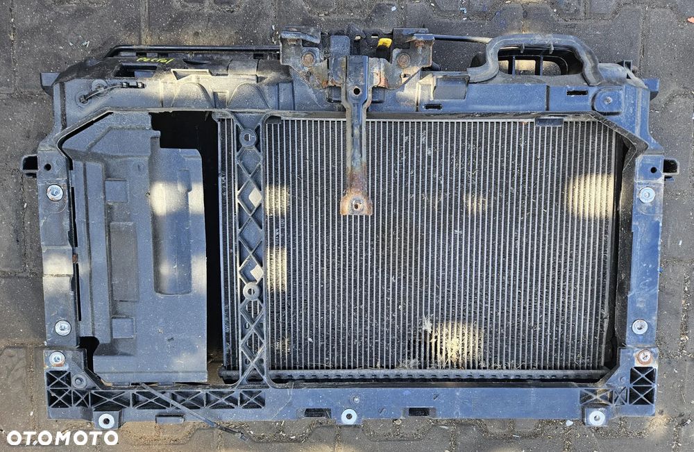 Ford Fiesta MK7   pas przód przedni wzmocnienie przód