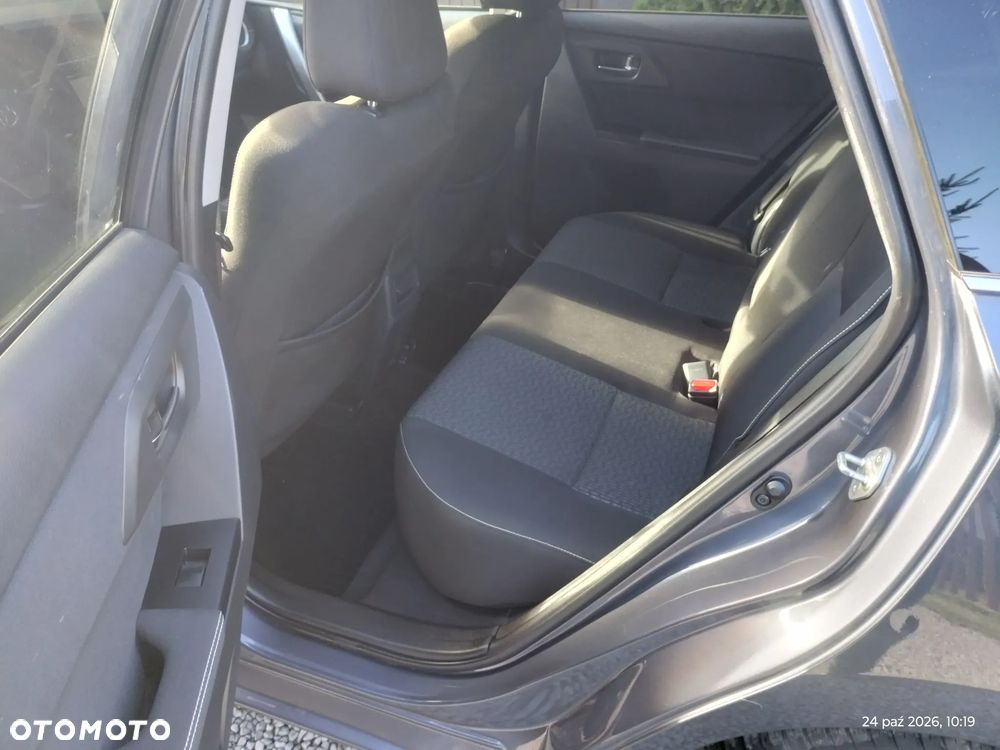 Toyota Auris 1.6 Valvematic Life - 31