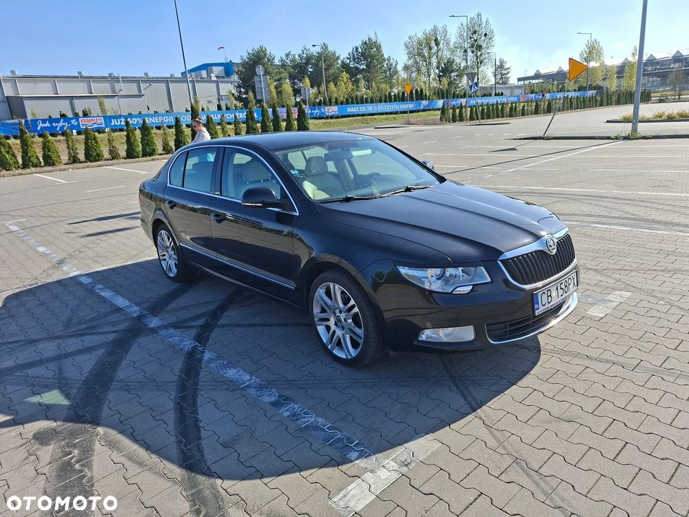Skoda Superb 1.8 TSI DSG FAMILY - 3