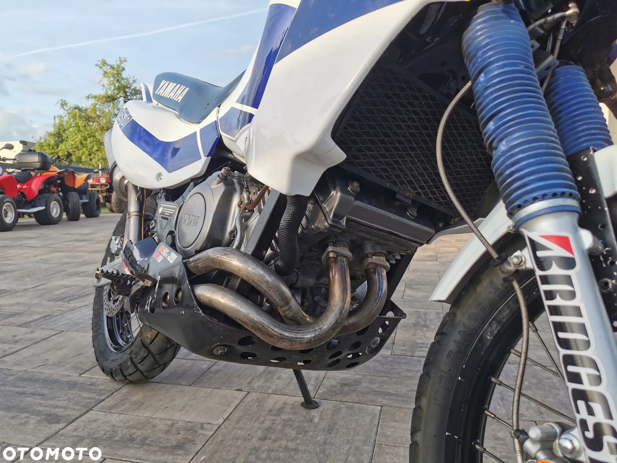 Yamaha XTZ - 23