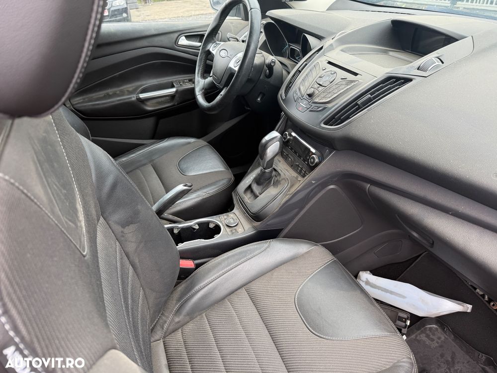 Ford Kuga 2.0 TDCi 4WD Powershift Titanium - 3