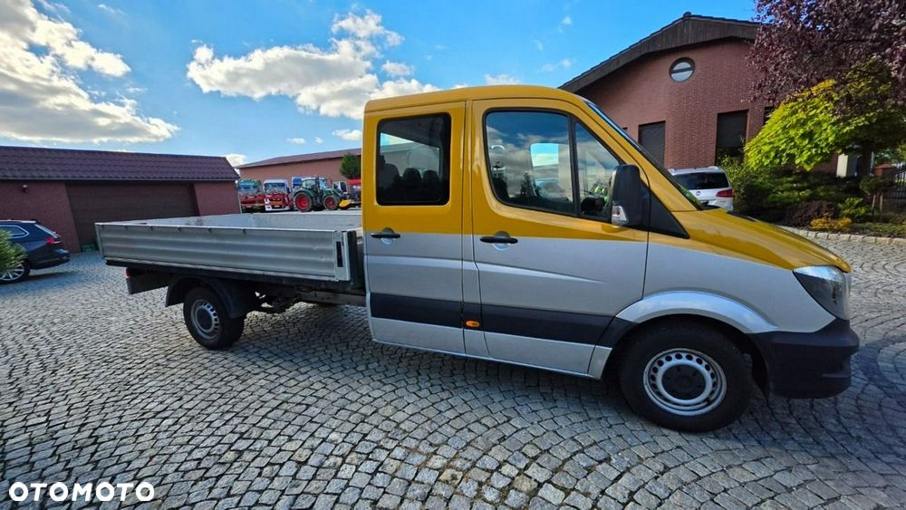 Mercedes-Benz Sprinter - 6