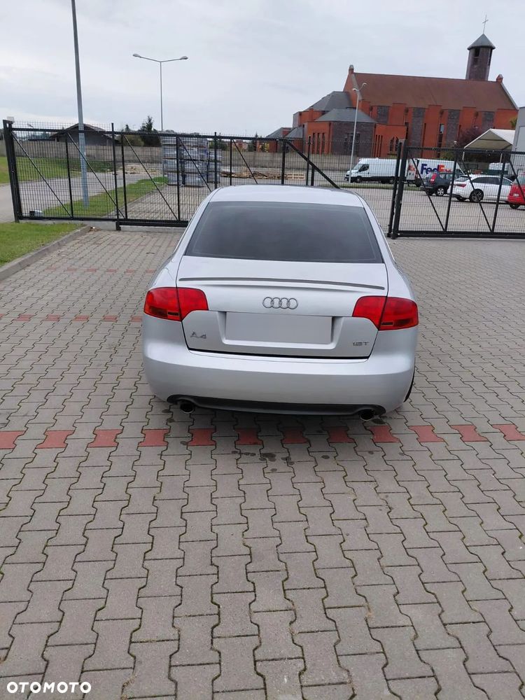 Audi A4 Limousine 1.8T - 5