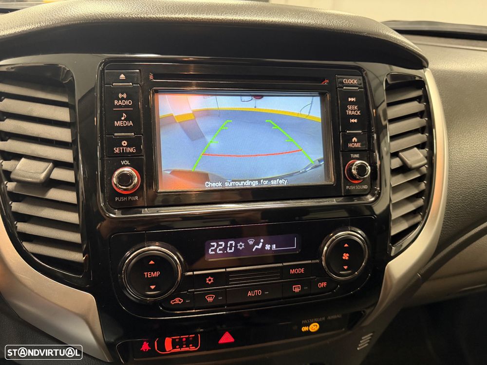 Mitsubishi L200 2.4 DI-D CD Intense Sport Space Cab Strakar 4WD - 11