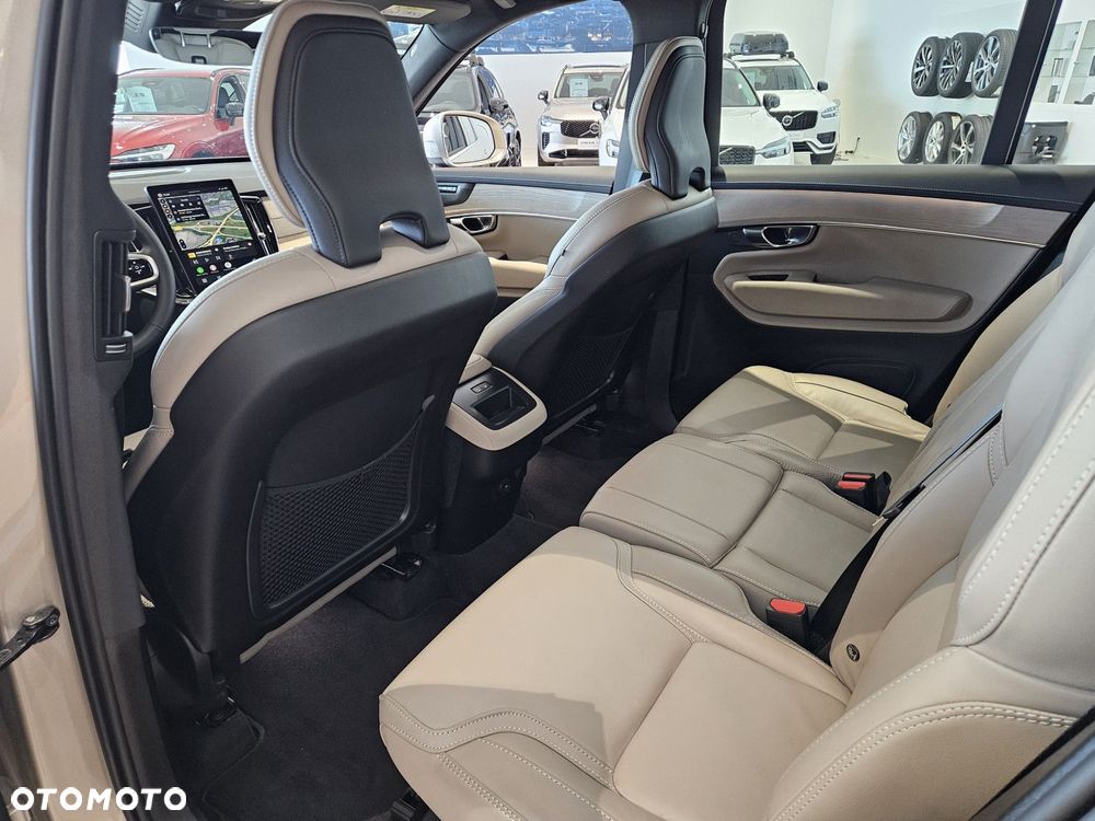 Volvo XC 90 - 26