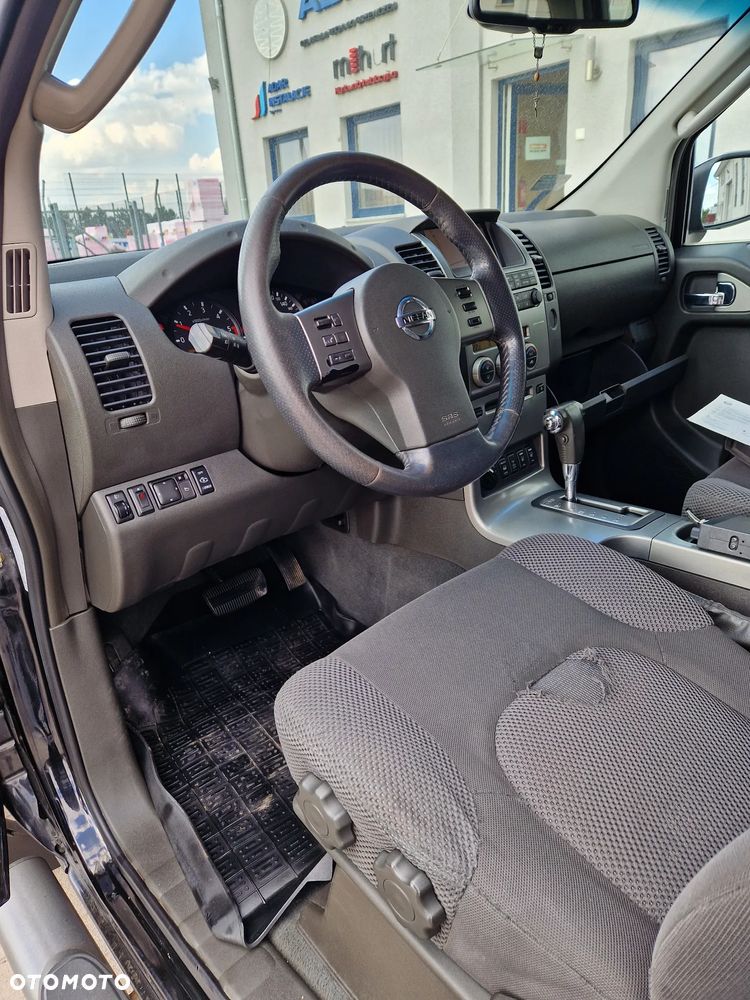 Nissan NAVARA - 8