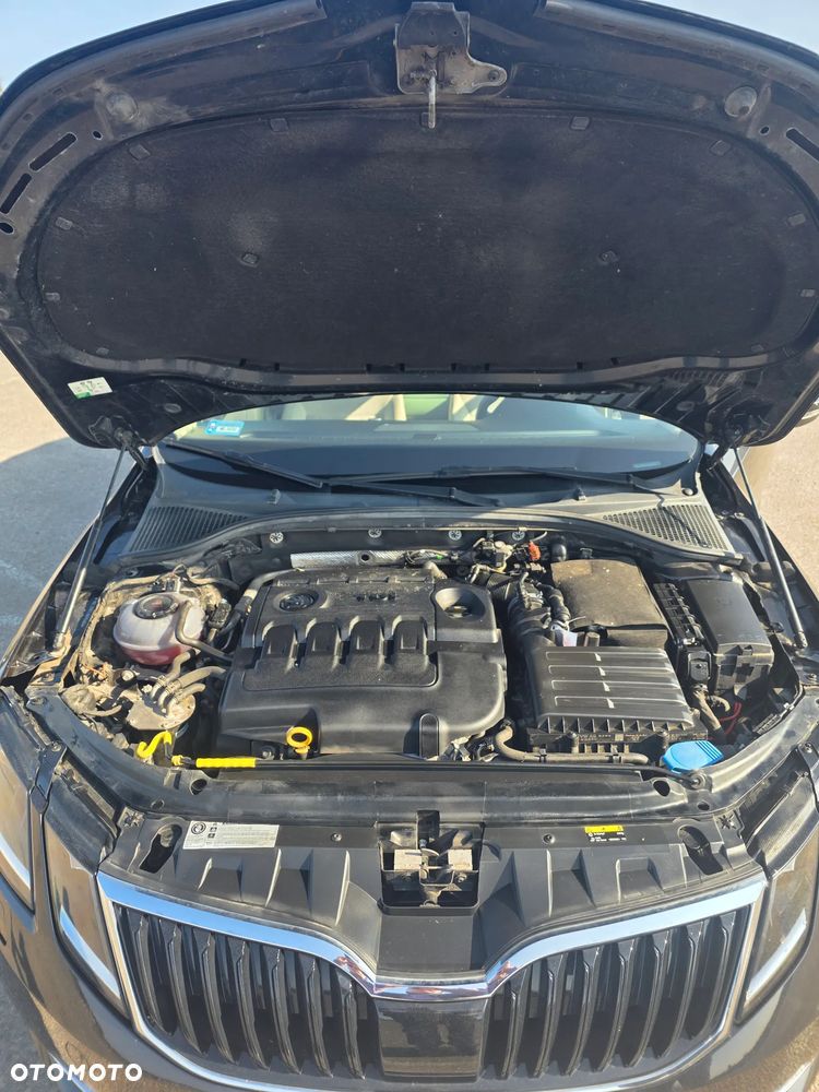 Skoda Octavia 2.0 TDI 4x4 Style DSG - 9