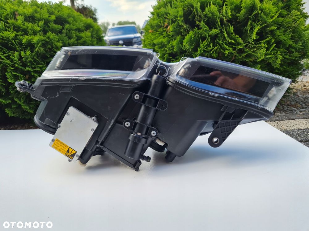 BUGATTI VEYRON 5B0 Grand Sport Lampa prawa przód Bi-Xenon Led 5B0941010M Black Edition Sang Noir - 9