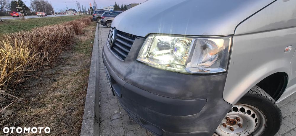 Volkswagen Transporter - 24