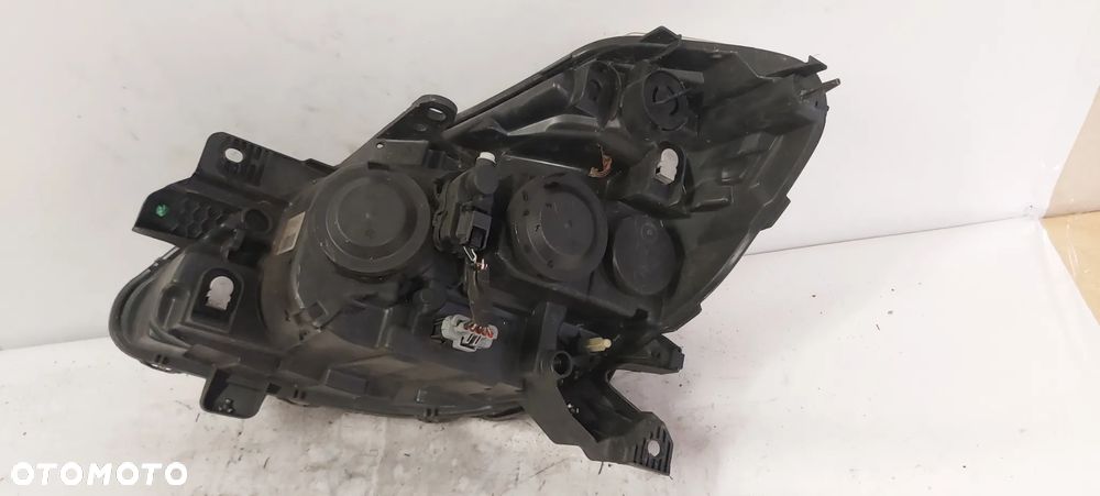.  PRZOD PRZEDNIA LAMPA PRAWA RENAULT CLIO 3 LIFT - 3