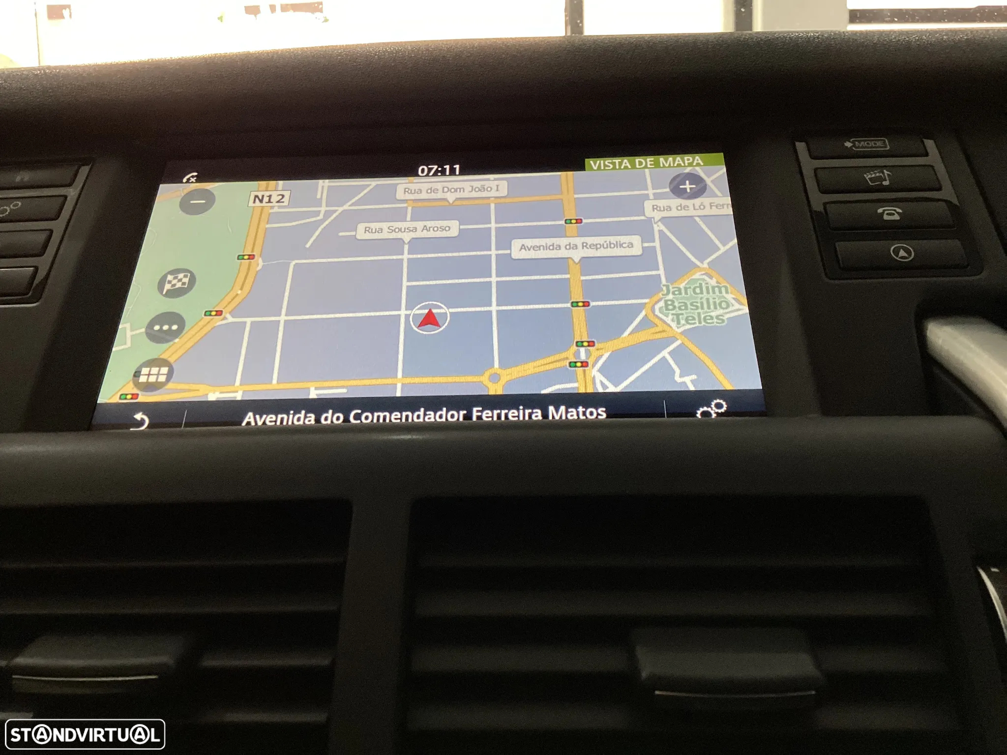 Land Rover Discovery Sport 2.0 TD4 HSE - 13