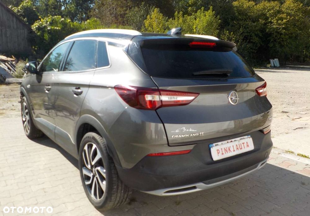 Opel Crossland X - 11