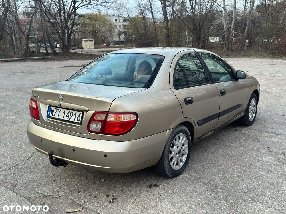 Nissan Almera 1.5 Comfort - 2