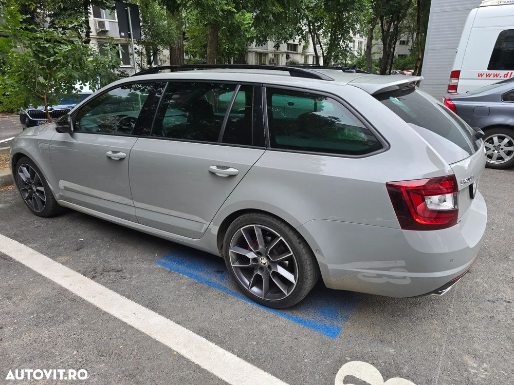 Skoda Octavia Combi Diesel 2.0 TDI 4X4 DSG RS - 5