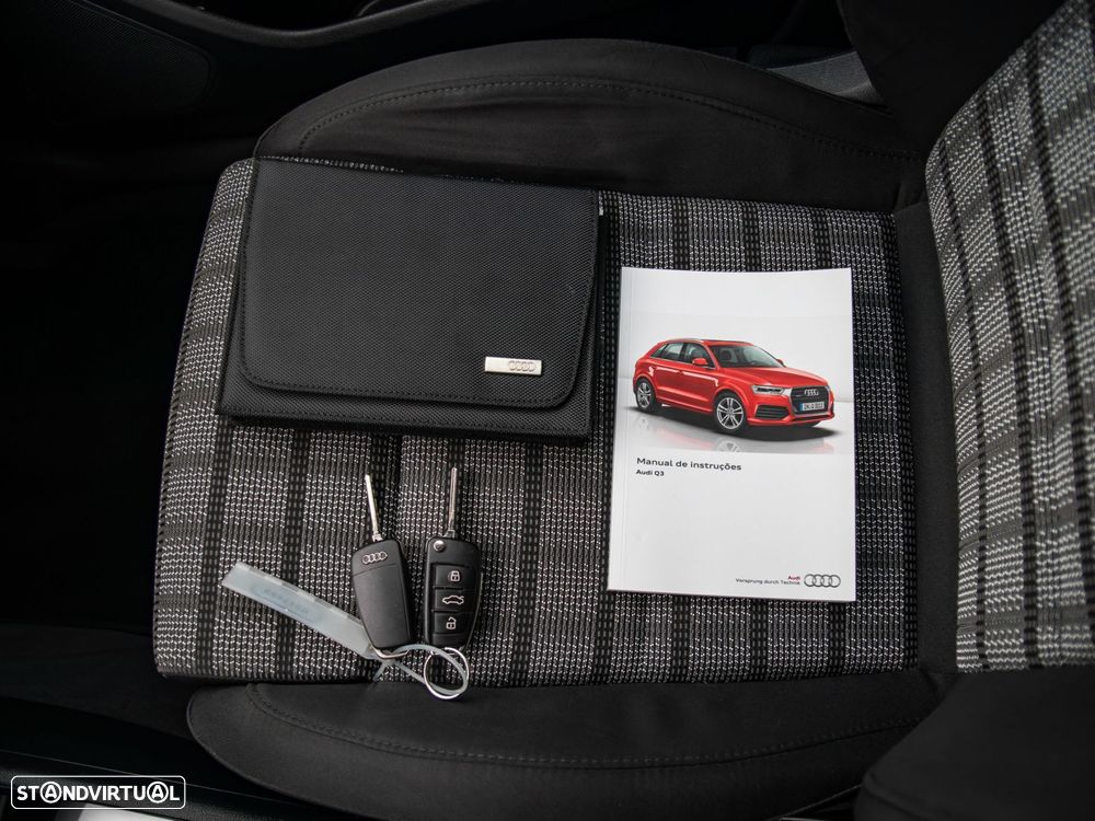 Audi Q3 2.0 TDI S-line - 33