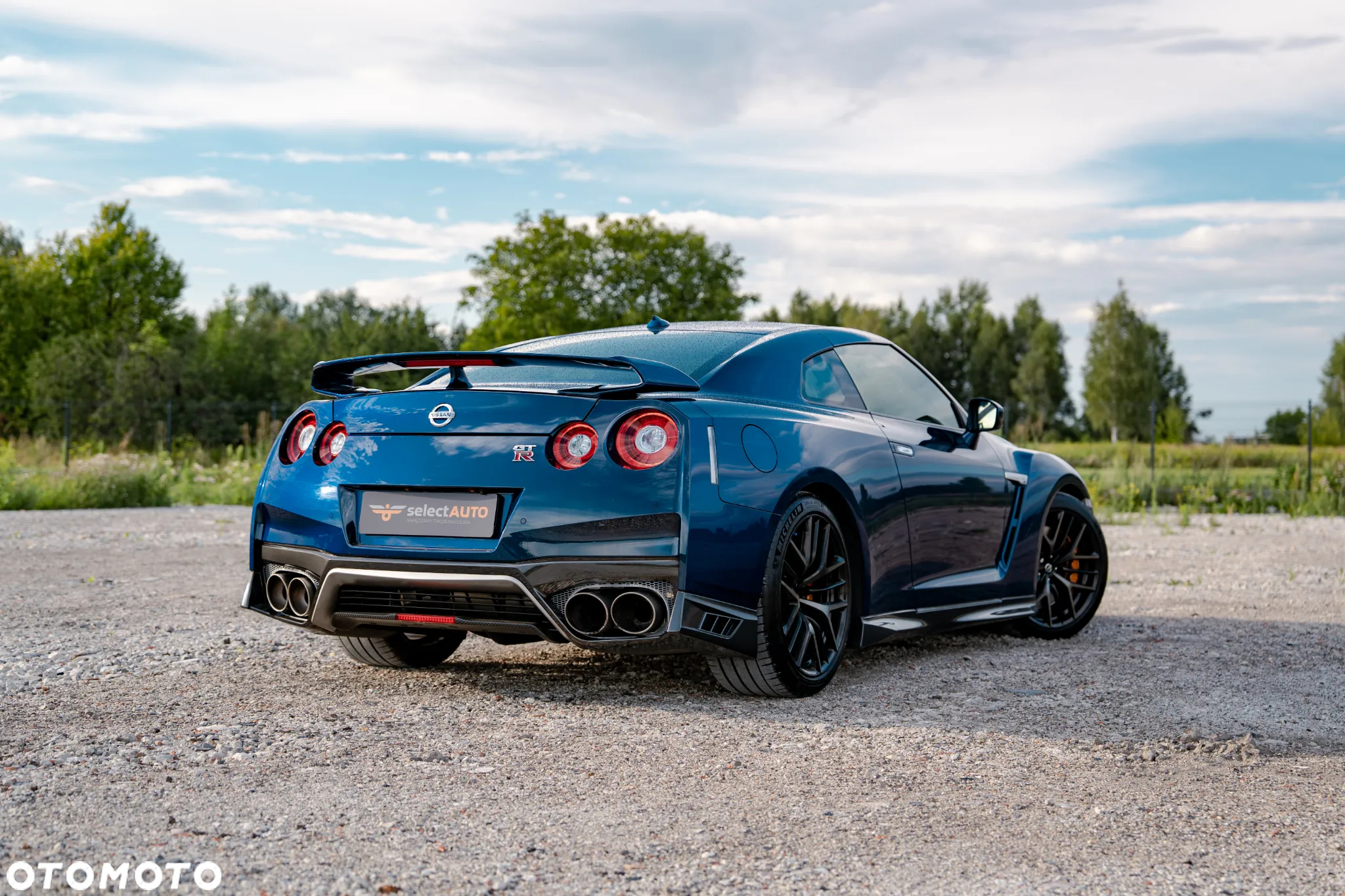 Nissan GT-R Prestige - 6