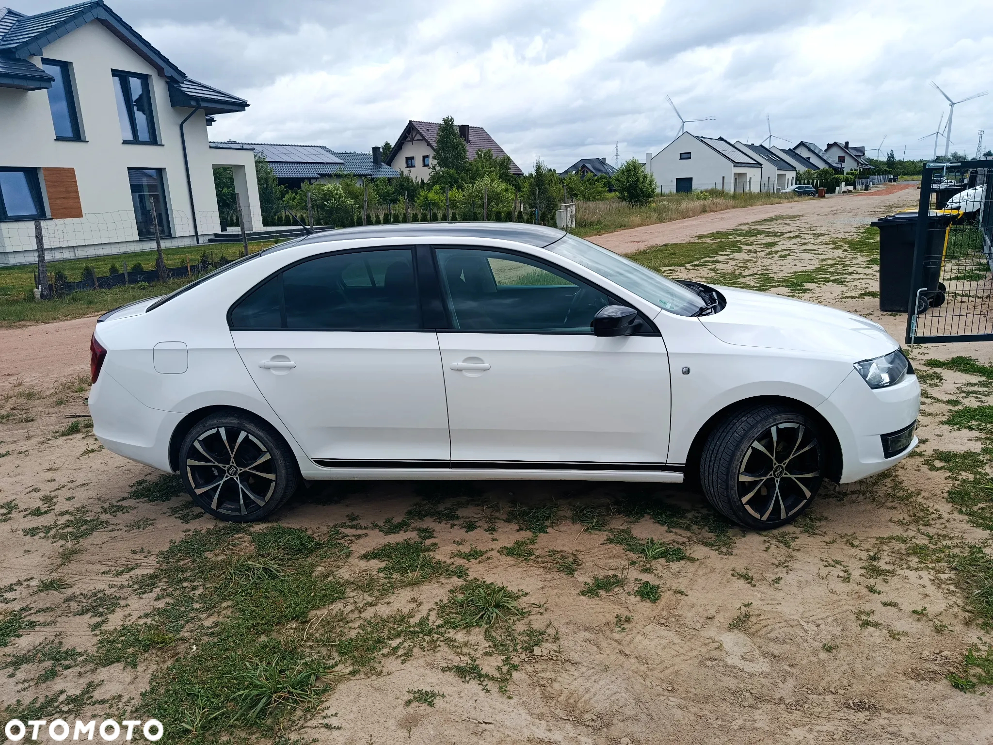 Skoda RAPID 1.2 TSI Active Max - 4