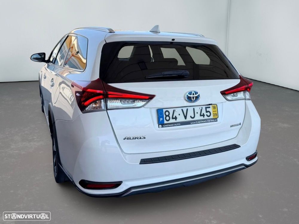 Toyota Auris Touring Sports 1.8 HSD Exclusive - 5