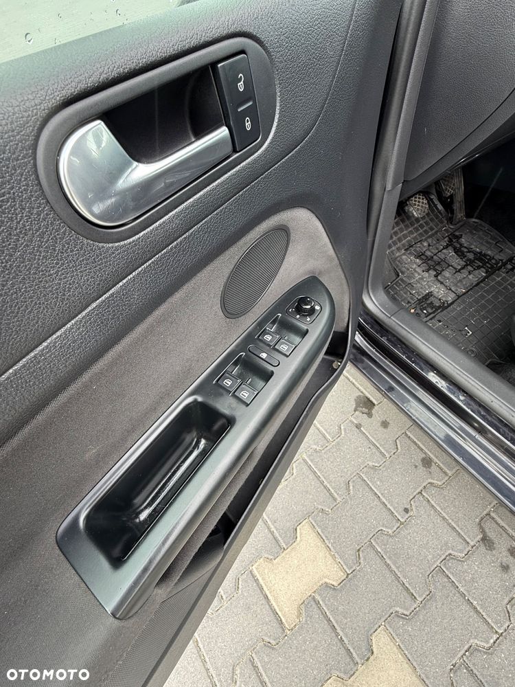 Volkswagen Golf Plus - 10