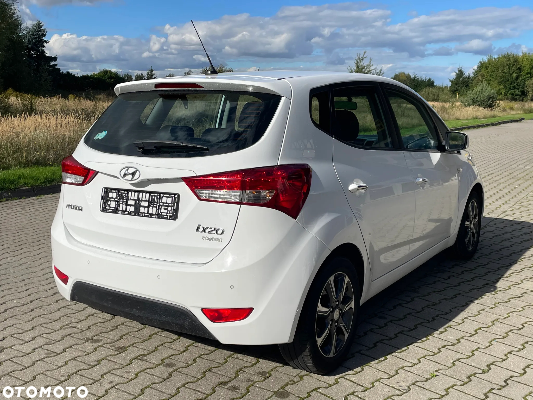 Hyundai ix20 1.4 BlueDrive Comfort - 9