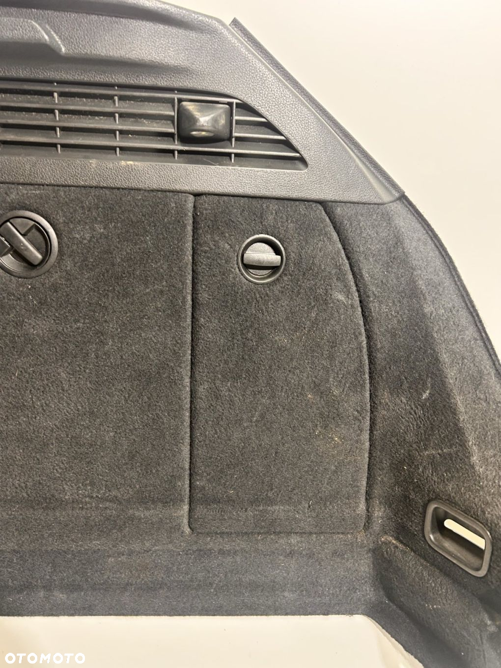 BOCZKI BOCZEK BAGAŻNIKA AUDI A3 8V KOMPLET LAWY PRAWY   8V3 863 879 D - 2