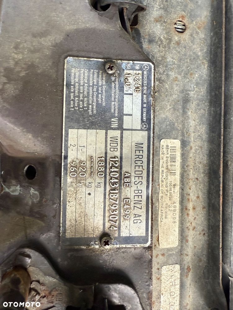 Mercedes-Benz W124 (1984-1993) - 13