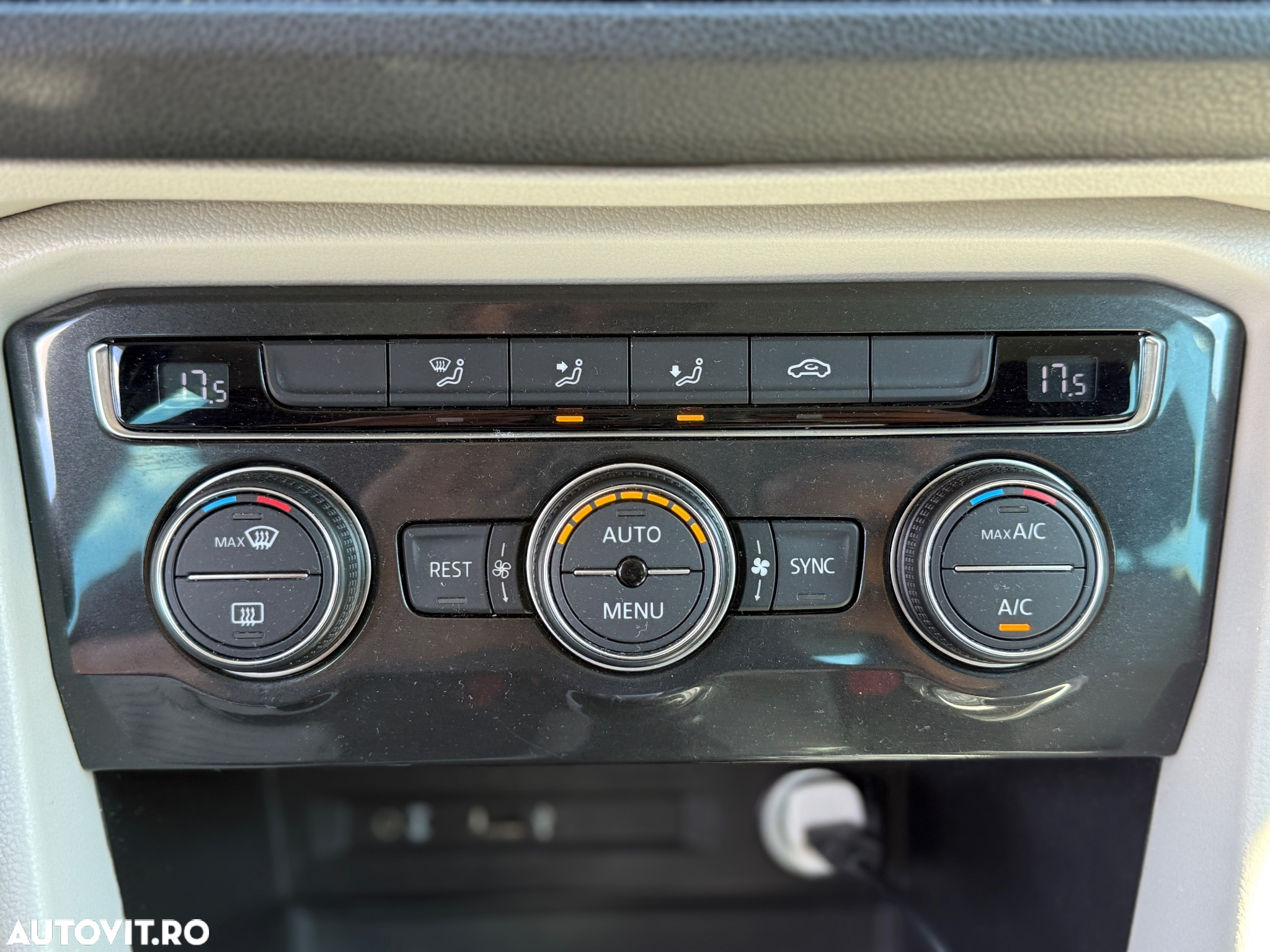 Volkswagen Tiguan 2.0 TDI SCR DSG R-Line - 9