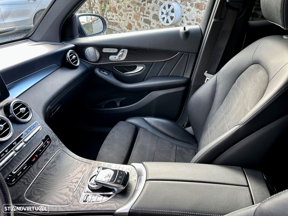Mercedes-Benz GLC 300 e Coupe 4Matic 9G-TRONIC AMG Line - 19