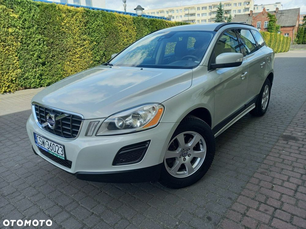 Volvo XC 60 DRIVe Momentum - 4