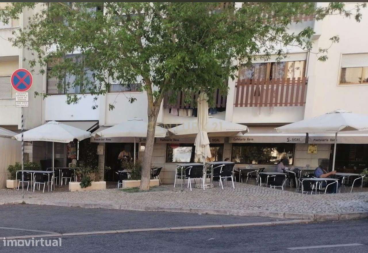 Oportunidade Única: Restaurante, Café e Confeitaria no Centro de Carna - Grande imagem: 3/29