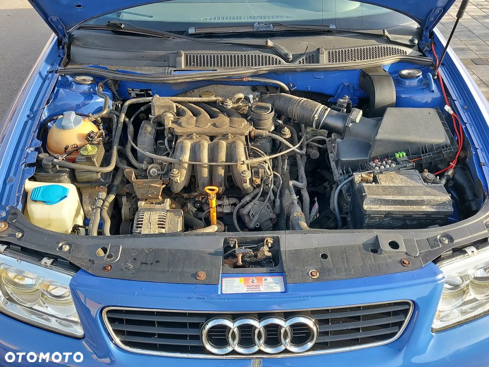 Audi A3 3-drzwiowe 1.6 Ambiente - 8