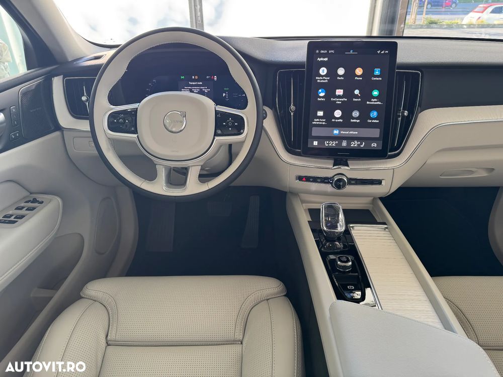 Volvo XC 60 Recharge T6 Twin Engine eAWD Inscription Expression - 11