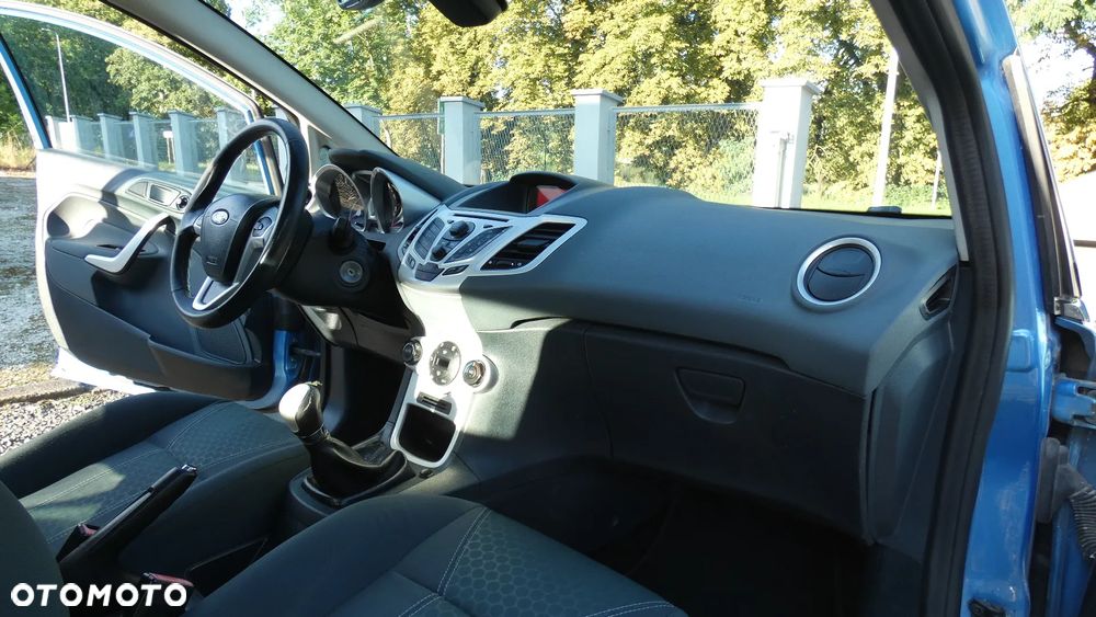 Ford Fiesta 1.25 Ambiente - 17
