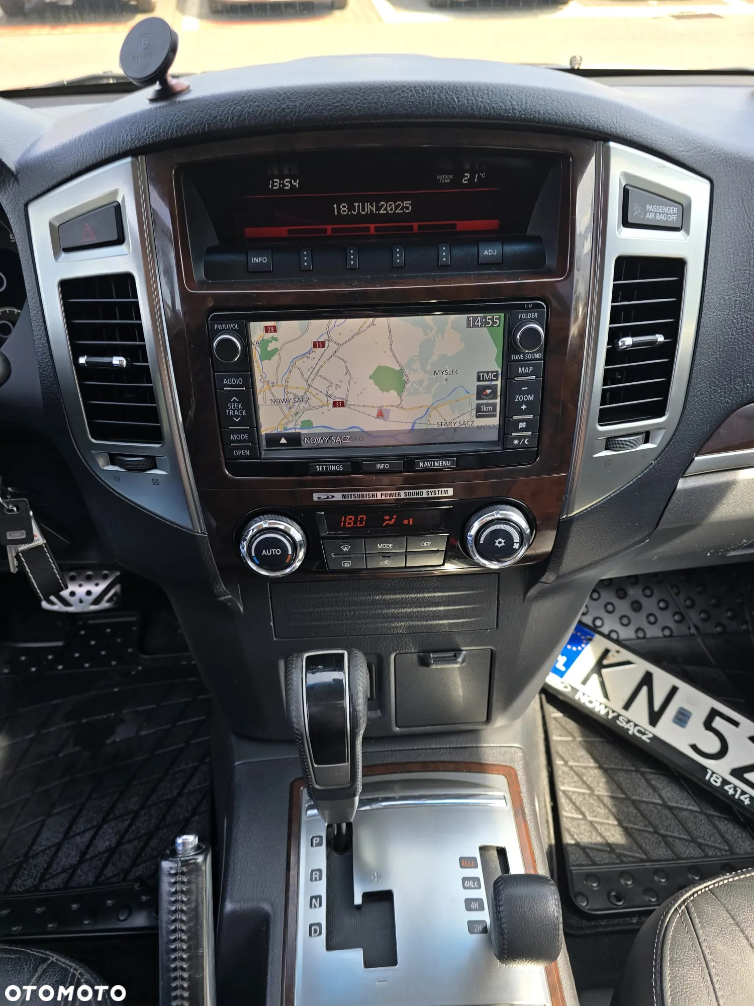 Mitsubishi Pajero 3.2 DI-D Automatik Diamant Edition - 9
