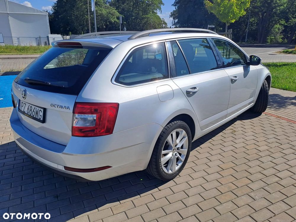 Skoda Octavia 2.0 TDI Style DSG - 4