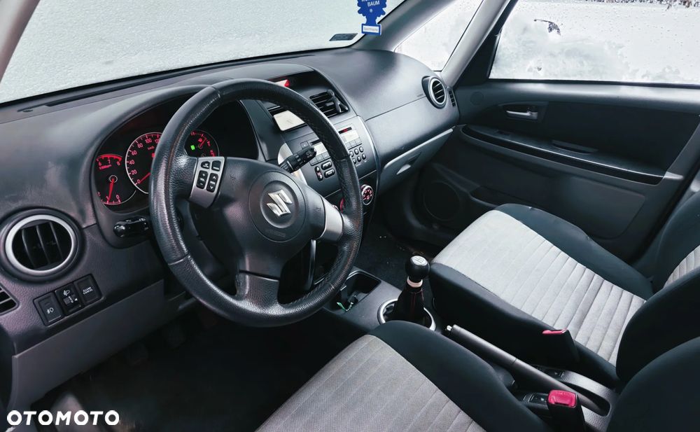 Suzuki SX4 1.6 Comfort 4WD - 5