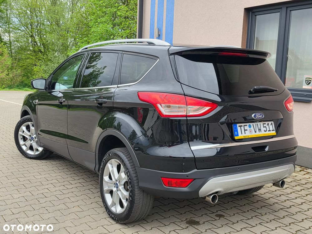 Ford Kuga 2.0 TDCi 2x4 Titanium - 26