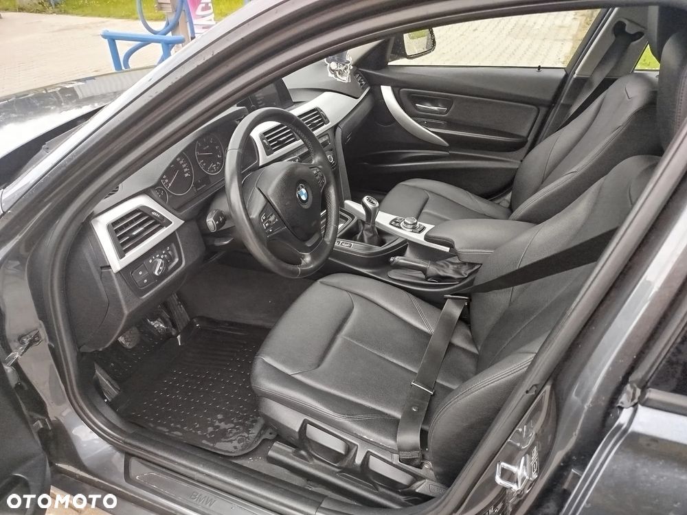 BMW Seria 3 318d DPF - 7