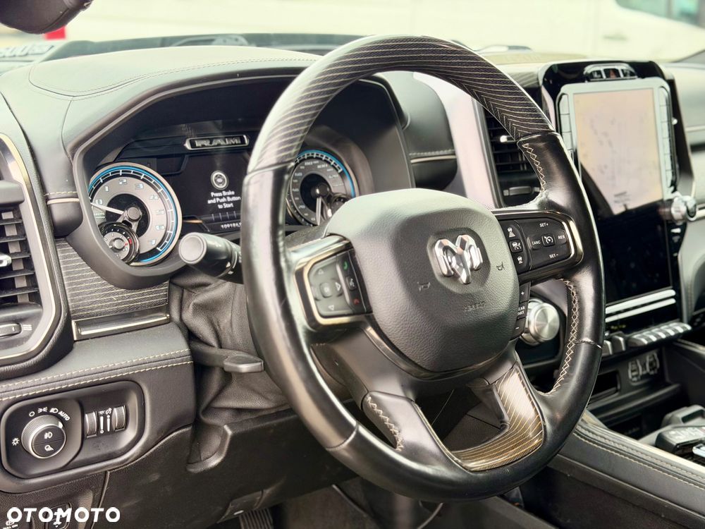 Dodge RAM - 33