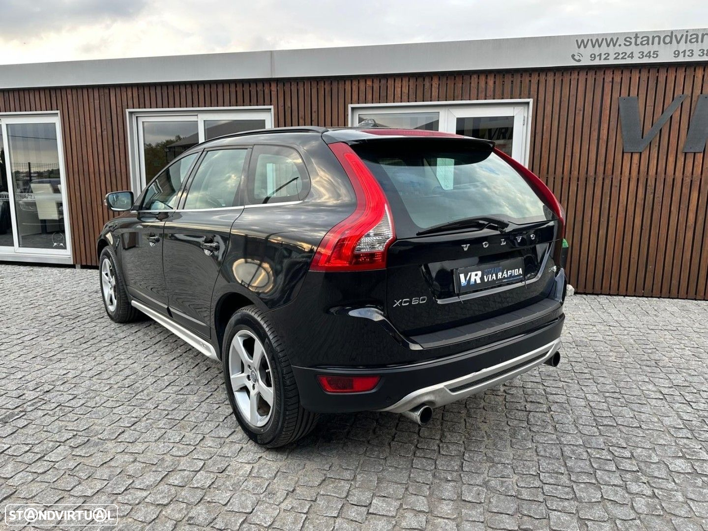 Volvo XC 60 2.0 D3 Drive R-Design - 5