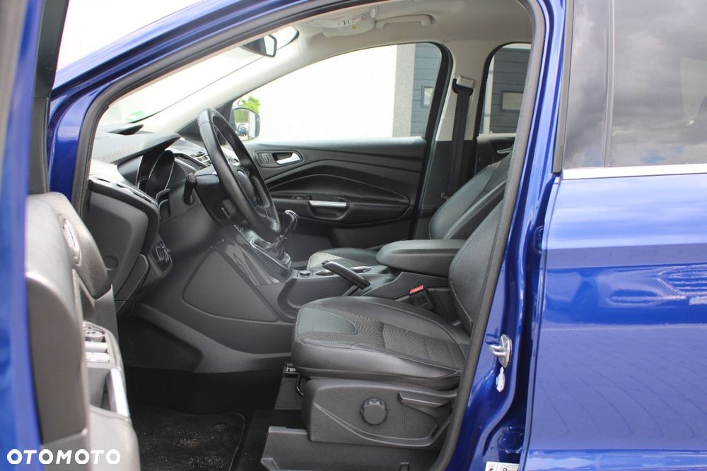 Ford Kuga - 18