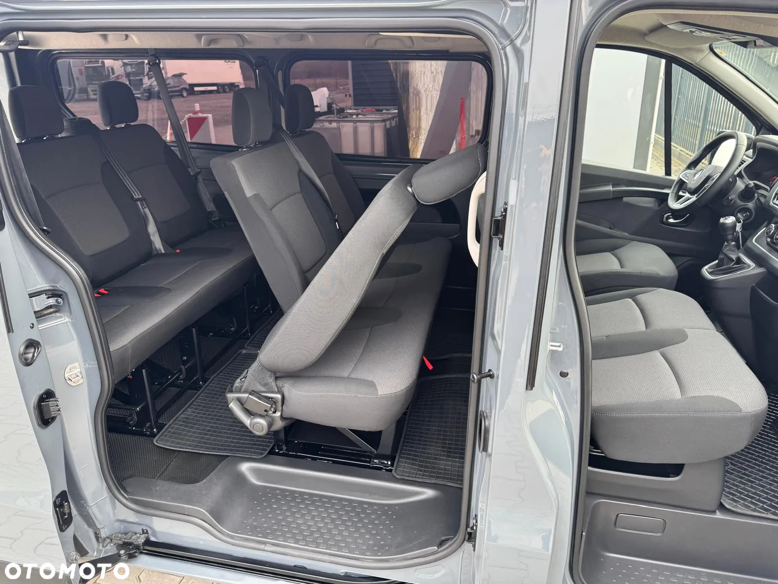 Renault Trafic - 19