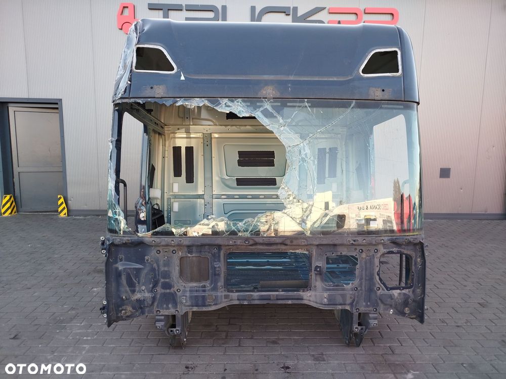 KABINA GOŁA SCANIA S NTG - 1
