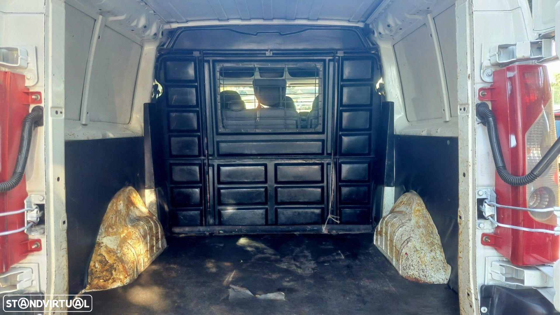 Citroën Jumpy 2.0 HDi L2H1 Semi-Vidrada - 4