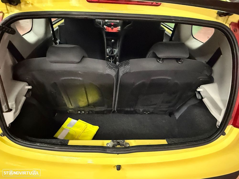 Peugeot 107 1.0 Urban - 7