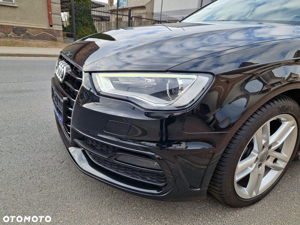Audi A3 Sportback 1.4 TFSI S tronic S line Sportpaket - 2