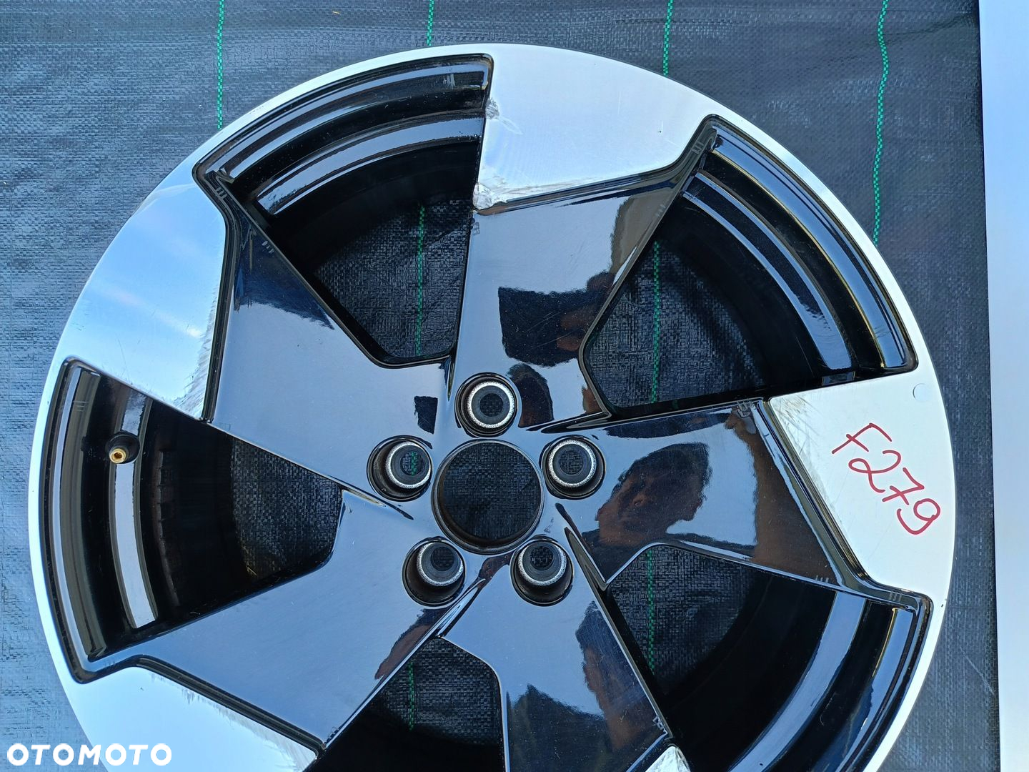 FELGA ALUMINIOWA VOLVO EX-30 EX30 OE 8.0"x19" 5x108 ET48.5 30000286 - 5