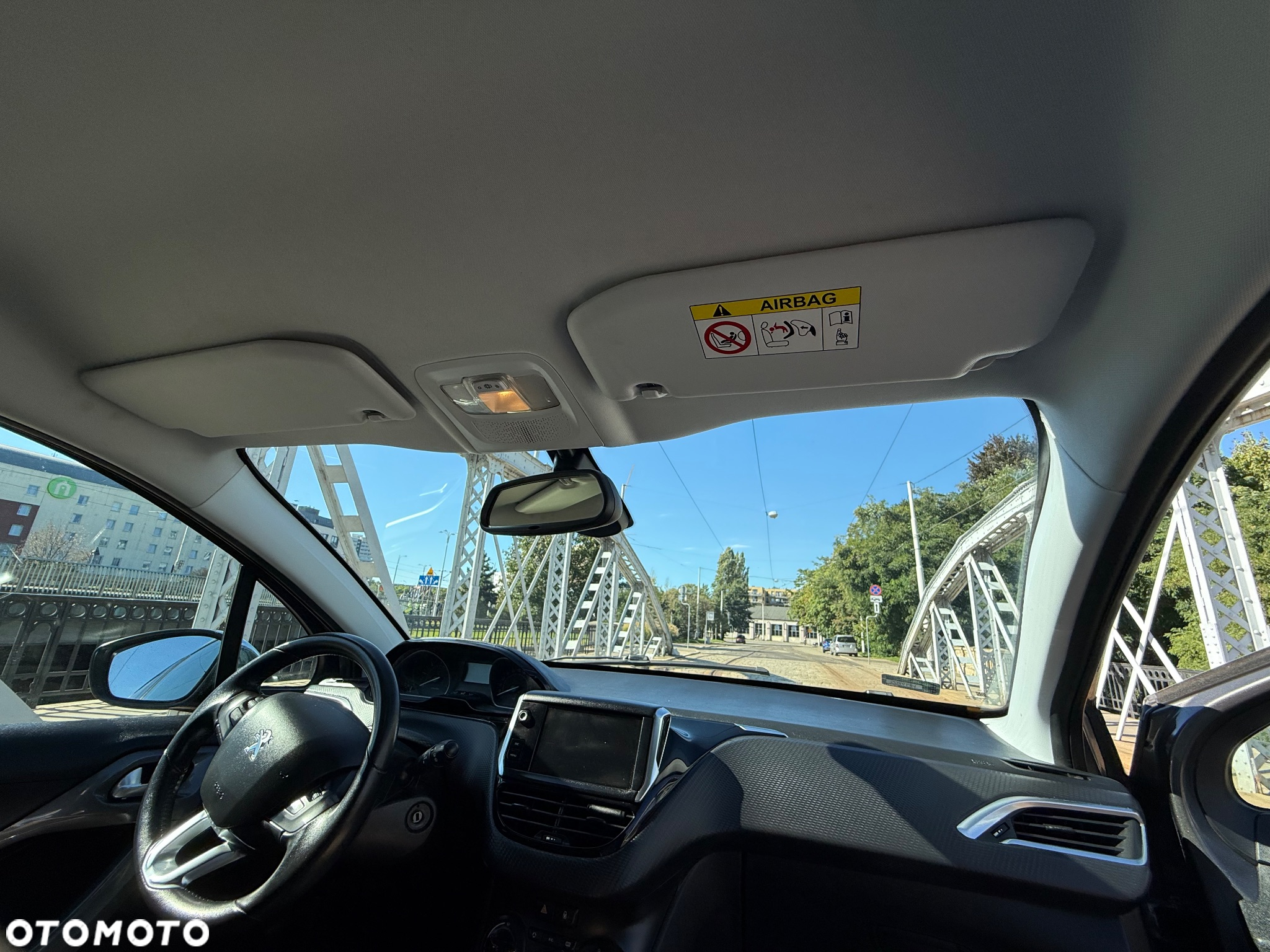 Peugeot 2008 1.6 BlueHDi Style - 37