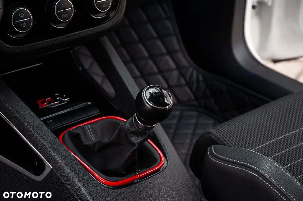 Volkswagen Scirocco 1.4 TSI R-Style - 37